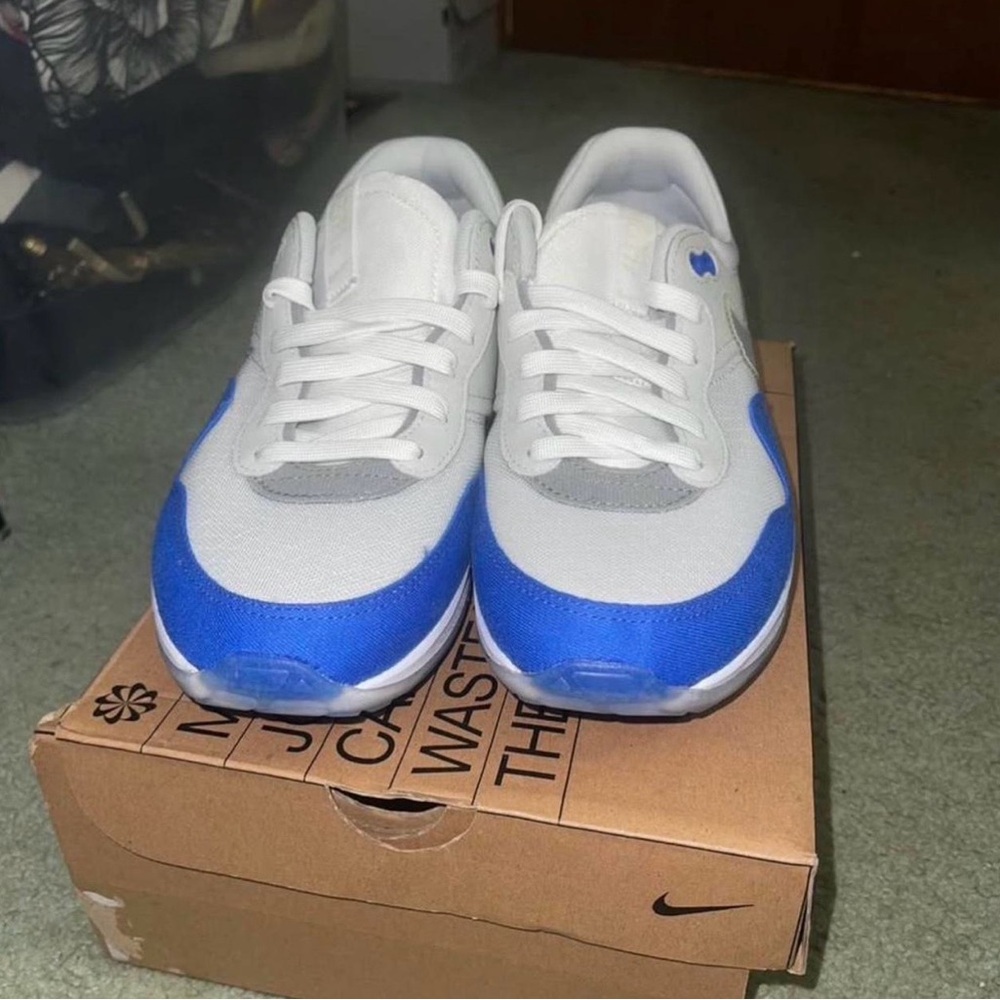 Nike Kids Sneakers in Blue and White